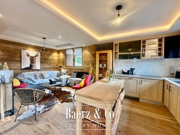 photo 3 7-bedroom chalet in the heart of Champagny en Vanoise
